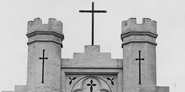 Cementerios en el Perú&nbsp;(1810-2012)